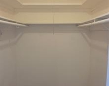 233 Vista Way - Photo Thumbnail 15