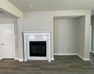 2316 Coyote Way - Photo Thumbnail 13