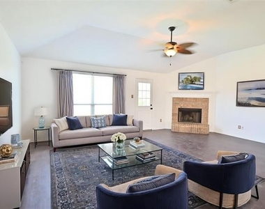 1631 Mt Zion Drive - Photo Thumbnail 3