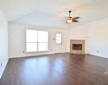 1631 Mt Zion Drive - Photo Thumbnail 4