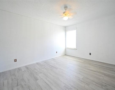 1631 Mt Zion Drive - Photo Thumbnail 13