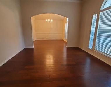 301 Ponderosa Trail - Photo Thumbnail 8