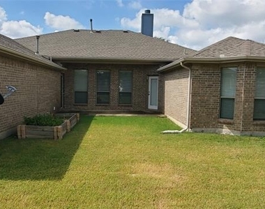 301 Ponderosa Trail - Photo Thumbnail 4