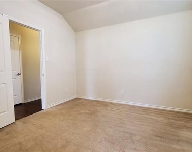 301 Ponderosa Trail - Photo Thumbnail 14