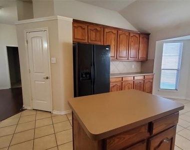 301 Ponderosa Trail - Photo Thumbnail 12