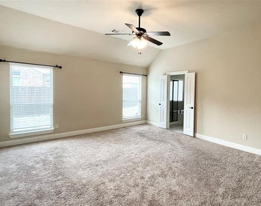 281 Dragonfly Drive - Photo Thumbnail 11
