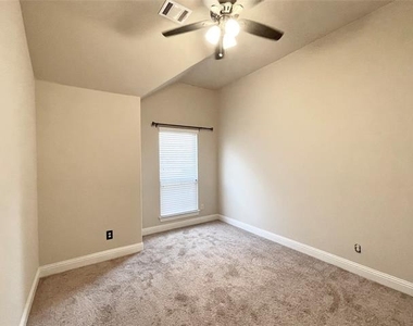 281 Dragonfly Drive - Photo Thumbnail 13