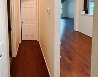 4308 Summer Star Lane - Photo Thumbnail 16