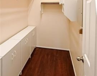 4308 Summer Star Lane - Photo Thumbnail 12