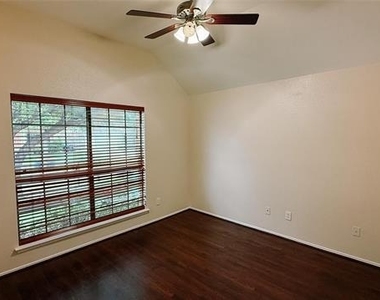 4308 Summer Star Lane - Photo Thumbnail 13