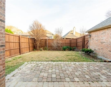 935 Panther Lane - Photo Thumbnail 6