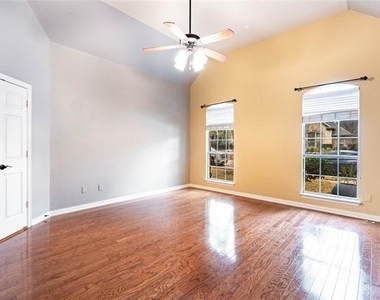 935 Panther Lane - Photo Thumbnail 21