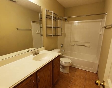 3808 Aloe Drive - Photo Thumbnail 7