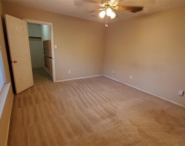 3808 Aloe Drive - Photo Thumbnail 16