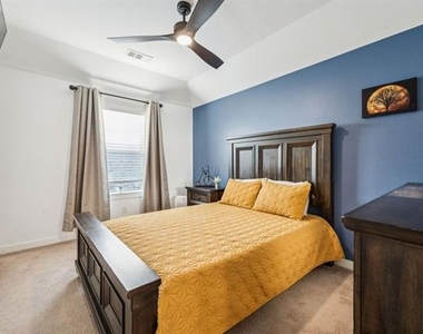 1800 Harrier Lane - Photo Thumbnail 16
