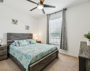 1800 Harrier Lane - Photo Thumbnail 12