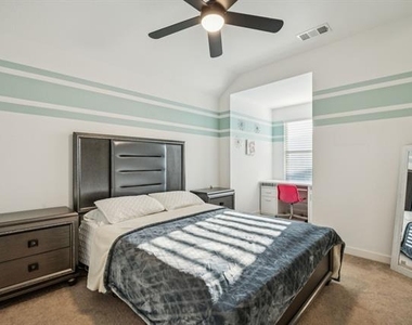 1800 Harrier Lane - Photo Thumbnail 17