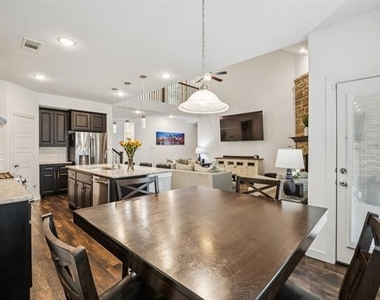 1800 Harrier Lane - Photo Thumbnail 6