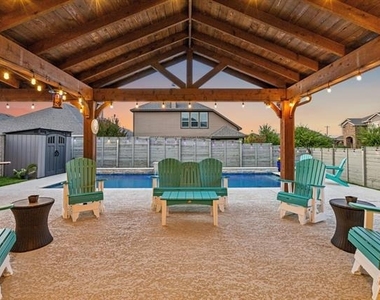 1800 Harrier Lane - Photo Thumbnail 19