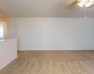 612 Liliana Lane - Photo Thumbnail 8