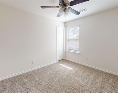 612 Liliana Lane - Photo Thumbnail 14
