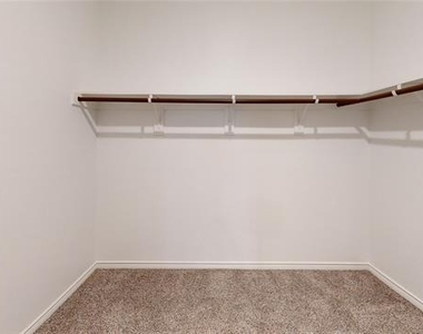 612 Liliana Lane - Photo Thumbnail 7