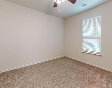612 Liliana Lane - Photo Thumbnail 13