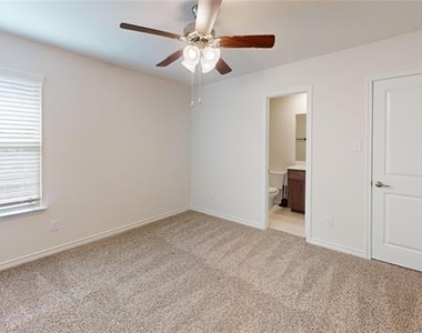 612 Liliana Lane - Photo Thumbnail 10