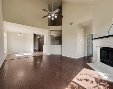 9600 Mystic Dune Drive - Photo Thumbnail 5