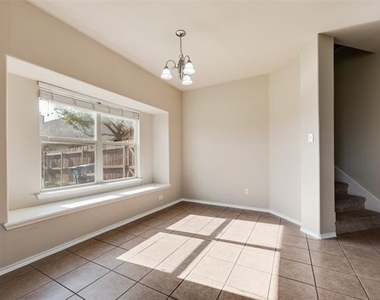 9600 Mystic Dune Drive - Photo Thumbnail 7