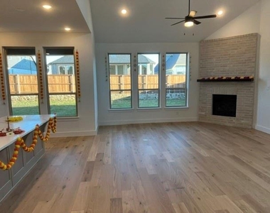 1407 Cartona Road - Photo Thumbnail 3
