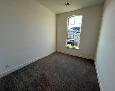 1407 Cartona Road - Photo Thumbnail 9
