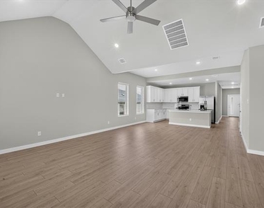 710 Summerberry Drive - Photo Thumbnail 4