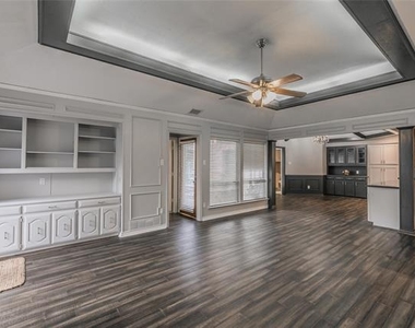16404 Lauder Lane - Photo Thumbnail 15