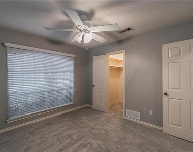 16404 Lauder Lane - Photo Thumbnail 25