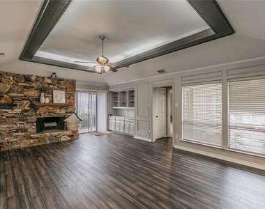 16404 Lauder Lane - Photo Thumbnail 14