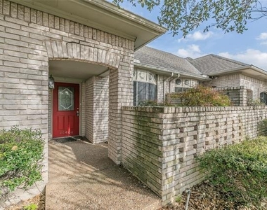 16404 Lauder Lane - Photo Thumbnail 2