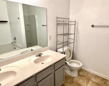 12413 Arbor Lake Road - Photo Thumbnail 10