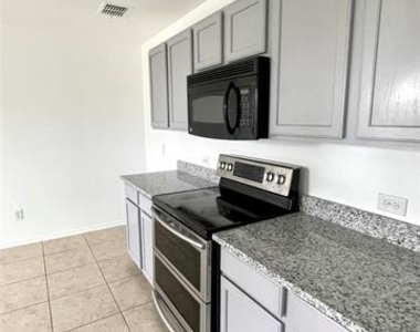 12413 Arbor Lake Road - Photo Thumbnail 6