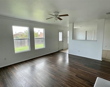 12413 Arbor Lake Road - Photo Thumbnail 4