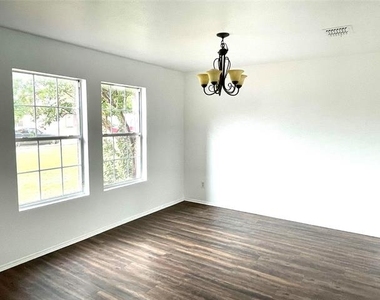 12413 Arbor Lake Road - Photo Thumbnail 2