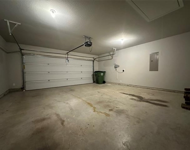 2816 Inn Kitchen Way - Photo Thumbnail 6