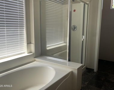 844 S Roca Court Nw - Photo Thumbnail 3