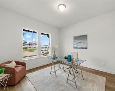3205 Malcolm Road - Photo Thumbnail 4