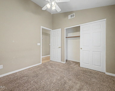 19003 N 12th Drive - Photo Thumbnail 21