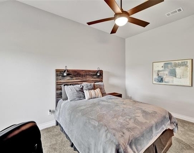 1040 Cloudy Court - Photo Thumbnail 26