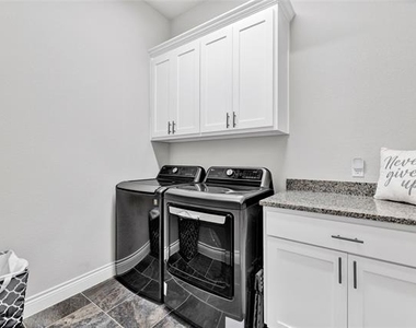 1040 Cloudy Court - Photo Thumbnail 11