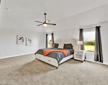 1040 Cloudy Court - Photo Thumbnail 13