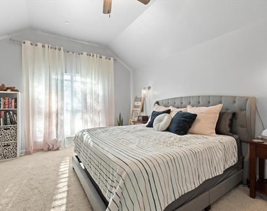 3626 Boxwood Drive - Photo Thumbnail 19