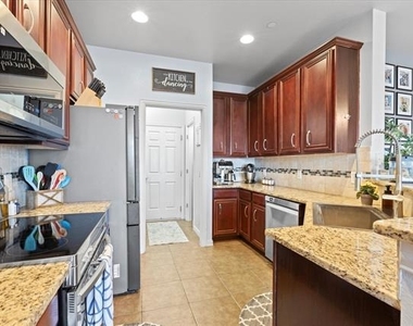 3626 Boxwood Drive - Photo Thumbnail 5